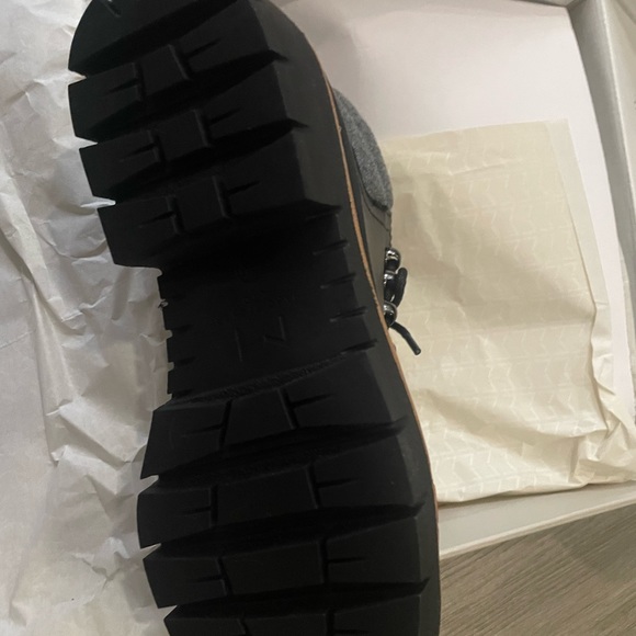 MARC FISHER HIKING BOOTS - Picture 6 of 8